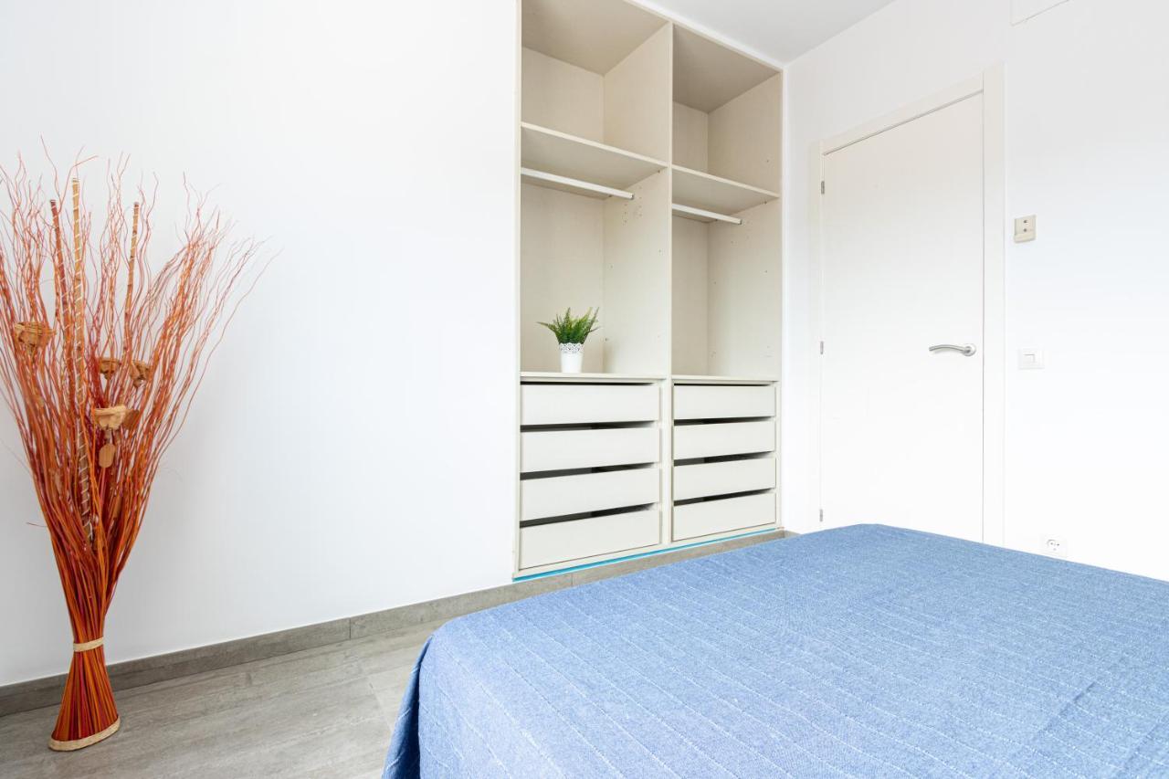 Goldhome - New House With Private Heated Pool, Parking, Wifi, Games Room 艾姆布里亚布拉瓦 外观 照片